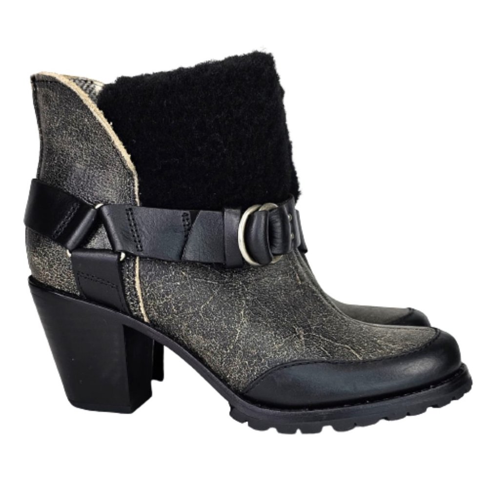 Woolrich Miss Alice Crackle Leather Buckle Harness Ankle Heeled Boot Shoes Sz 6